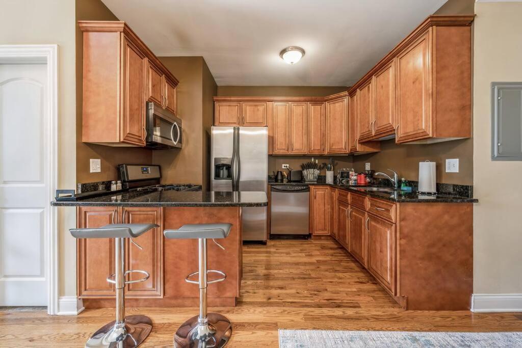 Lovely 2 Bed 3 Miles From Dt W Free Parking Chicago Esterno foto